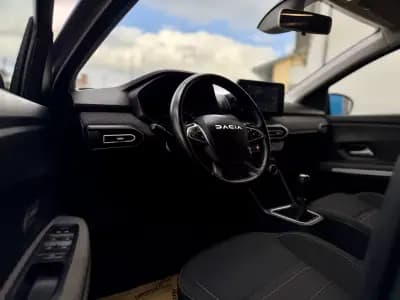 Sell Dacia Jogger 2023 - 17950 EUR, 69000 km - AUTO.MOTO.pt
