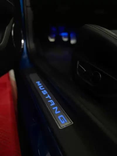 Vendo Ford Mustang 2017 - 34900 EUR, 198000 km - AUTO.MOTO.pt