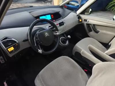 Vendo Citroën C4 Picasso 2009 - 7500 EUR, 180000 km - AUTO.MOTO.pt