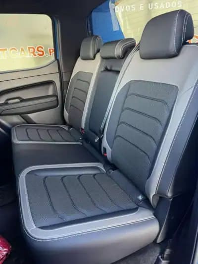 Vendo Volkswagen Amarok 2024 - 74900 EUR, 9880 km - AUTO.MOTO.pt