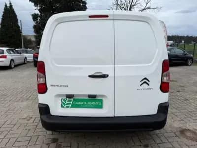 Vendo Citroën Berlingo 2022 - 15250 EUR, 101600 km - AUTO.MOTO.pt