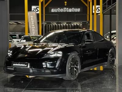 Vendo Porsche Taycan 2023 - 74990 EUR, 35900 km - AUTO.MOTO.pt