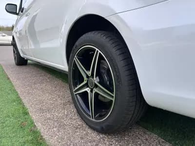 Vendo Mercedes-Benz Vito Tourer 2020 - 29900 EUR, 225000 km - AUTO.MOTO.pt