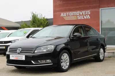 Vendo Volkswagen Passat 2011 - 10990 EUR, 174000 km - AUTO.MOTO.pt
