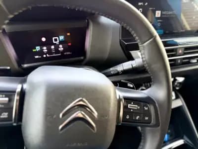 Vendo Citroën C4 2023 - 18950 EUR, 47000 km - AUTO.MOTO.pt