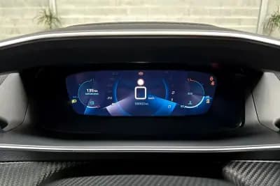 Vendo Peugeot 2008 2023 - 16950 EUR, 58860 km - AUTO.MOTO.pt