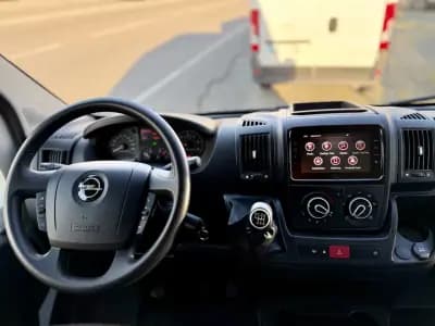 Sell Opel Movano 2023 - 30450 EUR, 72000 km - AUTO.MOTO.pt