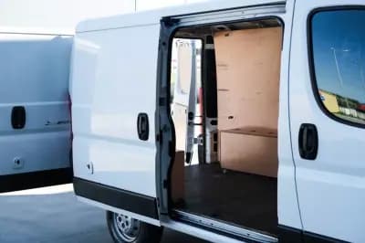 Sell Citroën Jumper 2018 - 16800 EUR, 168000 km - AUTO.MOTO.pt