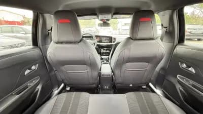 Vendo Opel Mokka-e 2023 - 23990 EUR, 9530 km - AUTO.MOTO.pt