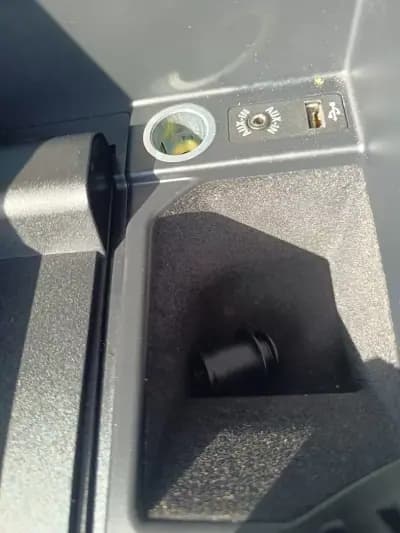 Vendo BMW 320 2011 - 14900 EUR, 206000 km - AUTO.MOTO.pt