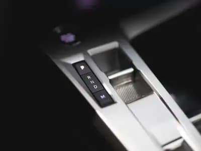 Vendo Peugeot 308 2024 - 26990 EUR, 16000 km - AUTO.MOTO.pt