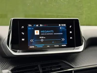 Sell Peugeot 208 2022 - 13800 EUR, 40000 km - AUTO.MOTO.pt