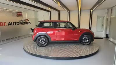 Vendo MINI One 2015 - 10900 EUR, 134360 km - AUTO.MOTO.pt