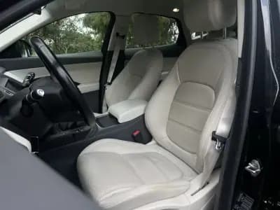 Sell Jaguar E-Pace 2018 - 29750 EUR, 77000 km - AUTO.MOTO.pt