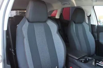 Vendo Peugeot 3008 2018 - 16500 EUR, 205000 km - AUTO.MOTO.pt