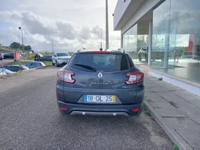 Vendo Renault Mégane Sport Tourer 2014 - 8500 EUR, 211200 km - AUTO.MOTO.pt