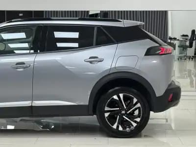 Vendo Peugeot 2008 2021 - 17990 EUR, 99850 km - AUTO.MOTO.pt