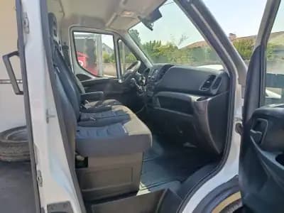 Vendo Iveco 35S14 Extra longa 2021 - 27000 EUR, 165000 km - AUTO.MOTO.pt