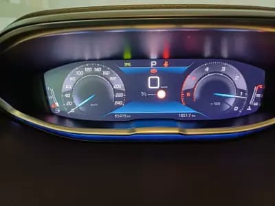 Sell Peugeot 208 2025 - 20000 EUR, 9870 km - AUTO.MOTO.pt