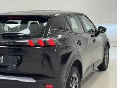 Vendo Peugeot 2008 2021 - 17890 EUR, 103000 km - AUTO.MOTO.pt