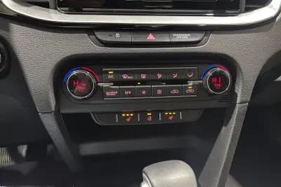 Sell Kia XCeed 2022 - 22450 EUR, 23900 km - AUTO.MOTO.pt