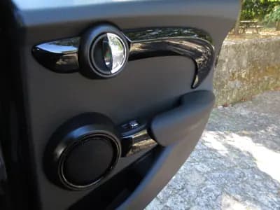 Sell MINI 2021 - 18990 EUR, 97000 km - AUTO.MOTO.pt