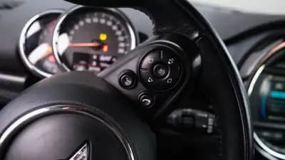 Sell MINI Clubman 2019 - 14800 EUR, 267000 km - AUTO.MOTO.pt