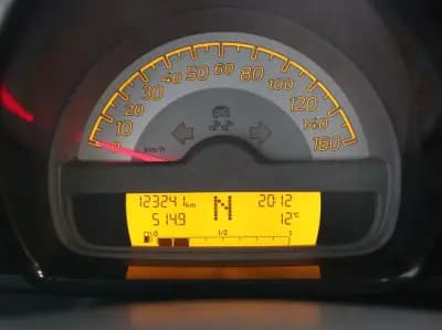 Sell Smart Fortwo Cabrio 2013 - 7900 EUR, 120000 km - AUTO.MOTO.pt