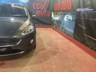 Vendo Ford Fiesta 2021 - 13999 EUR, 80000 km - AUTO.MOTO.pt