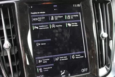 Vendo Volvo V60 2021 - 24990 EUR, 154000 km - AUTO.MOTO.pt