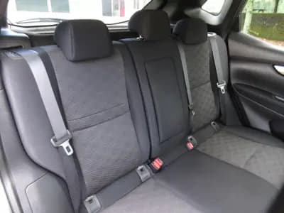 Vendo Nissan Qashqai 2015 - 13490 EUR, 216000 km - AUTO.MOTO.pt