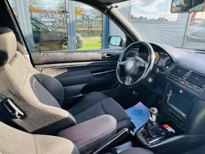 Sell Volkswagen Golf 2001 - 7999 EUR, 269000 km - AUTO.MOTO.pt