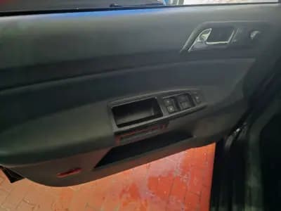 Vendo Volkswagen Polo 2006 - 5950 EUR, 202430 km - AUTO.MOTO.pt