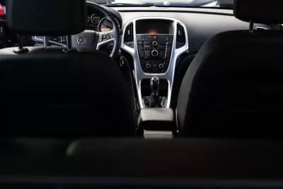 Sell Opel Astra Sports Tourer 2015 - 7999 EUR, 278000 km - AUTO.MOTO.pt