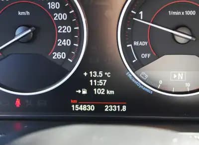 Vendo BMW 318 2013 - 14900 EUR, 154000 km - AUTO.MOTO.pt