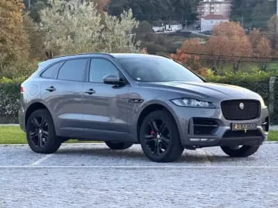 Sell Jaguar F-Pace 2016 - 30999 EUR, 144450 km - AUTO.MOTO.pt