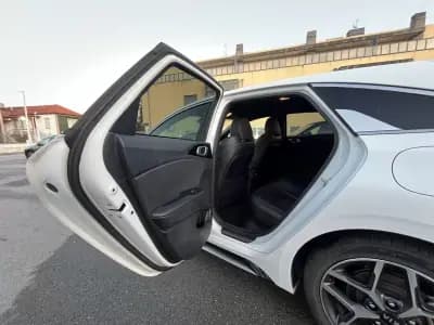 Vendo Kia ProCeed 2022 - 19450 EUR, 92000 km - AUTO.MOTO.pt