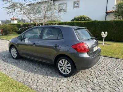 Vendo Toyota Auris 2007 - 5990 EUR, 286953 km - AUTO.MOTO.pt