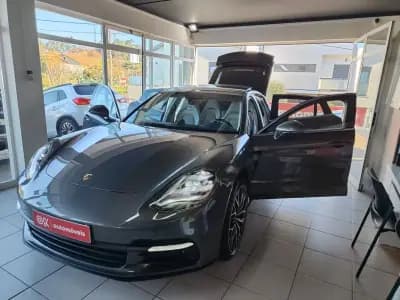 Sell Porsche Panamera 2017 - 67750 EUR, 99900 km - AUTO.MOTO.pt