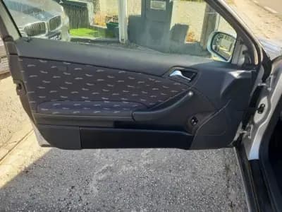 Vendo Mercedes-Benz C 180 2003 - 7000 EUR, 173500 km - AUTO.MOTO.pt