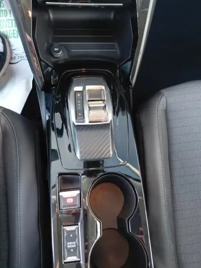 Sell Peugeot e-208 2022 - 20980 EUR, 19000 km - AUTO.MOTO.pt
