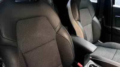 Sell Renault Captur 2023 - 16770 EUR, 70000 km - AUTO.MOTO.pt