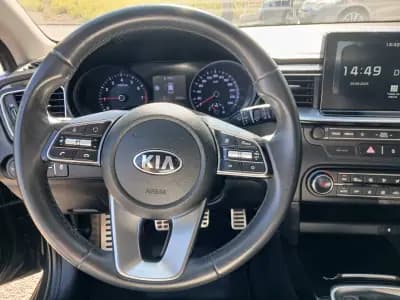 Vendo Kia Ceed SW 2019 - 13900 EUR, 72562 km - AUTO.MOTO.pt