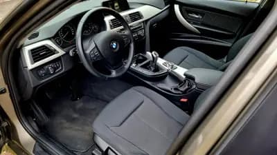Sell BMW 318 2017 - 22450 EUR, 147000 km - AUTO.MOTO.pt