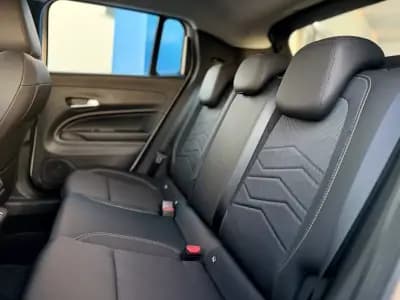 Sell Jeep Avenger 2025 - 21950 EUR, 4000 km - AUTO.MOTO.pt