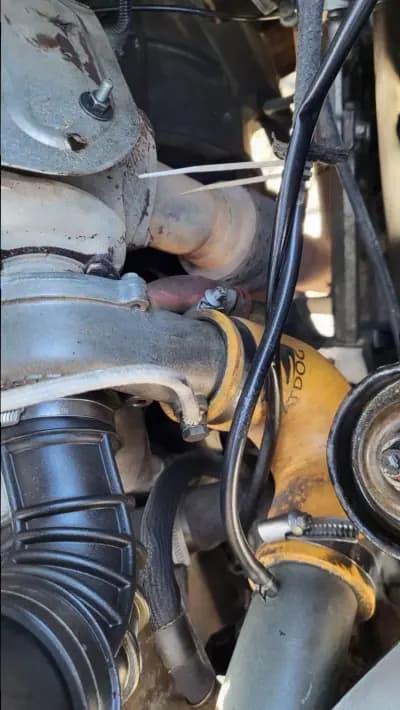 Vendo Land Rover Defender 2001 - 35000 EUR, 81787 km - AUTO.MOTO.pt