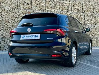 Vendo Fiat Tipo 2021 - 16480 EUR, 83000 km - AUTO.MOTO.pt