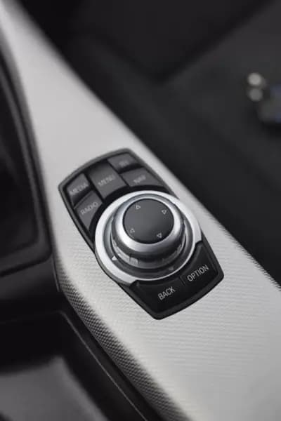 Sell BMW 114 2017 - 16900 EUR, 135925 km - AUTO.MOTO.pt