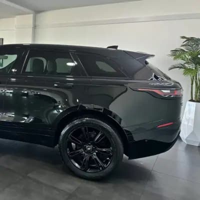 Vendo Land Rover Range Rover Velar 2019 - 45000 EUR, 75000 km - AUTO.MOTO.pt