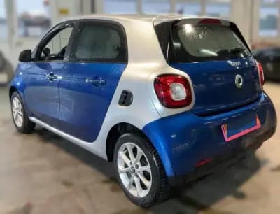 Vendo Smart ForFour 2016 - 12995 EUR, 98900 km - AUTO.MOTO.pt